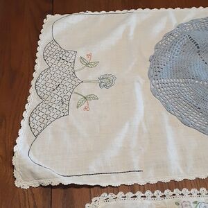 vintage set of crocheted & embroidered runner, placemats & doilies